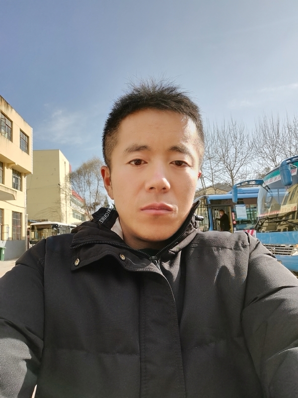 孤独的云的第三张照片--麟游交友中心
